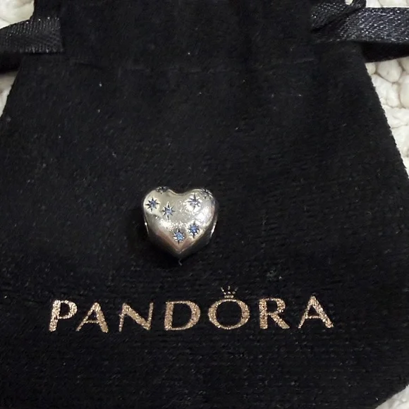 Pandora Disney Cinderella Heart Charm with Engraving - Picture 2 of 3